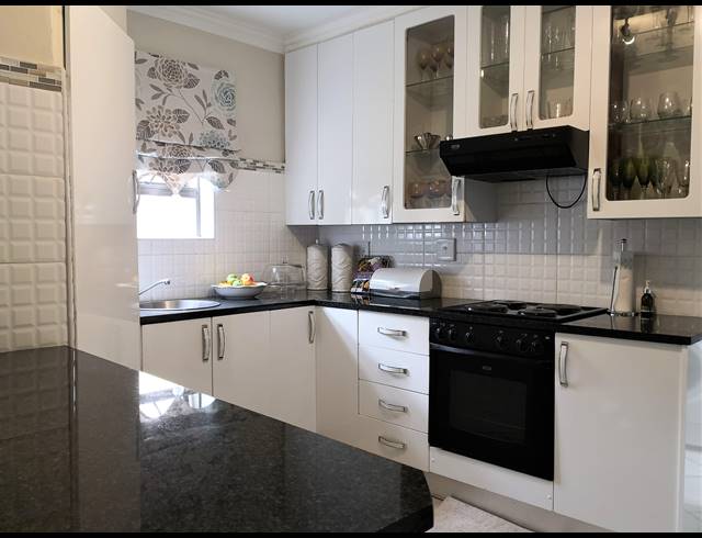 4 BEDROOM HOUSE FOR SALE IN WILLOW ACRES